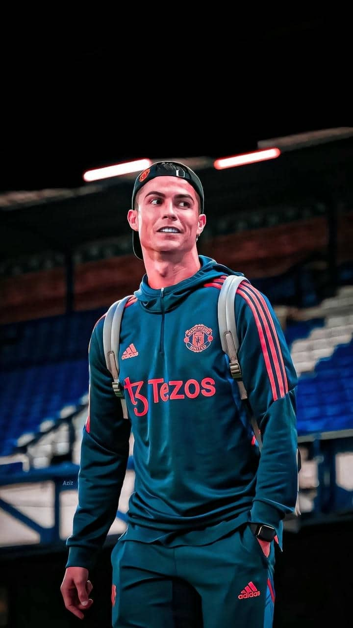 Ảnh Ronaldo làm hình nền điện thoại