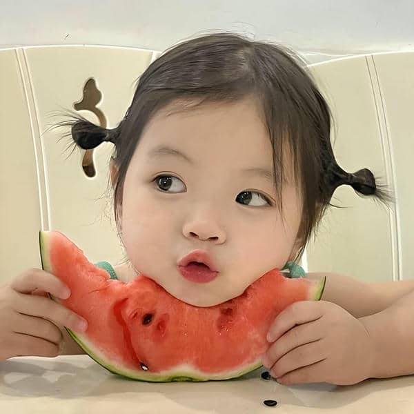 Avatar ảnh em bé cute đáng yêu