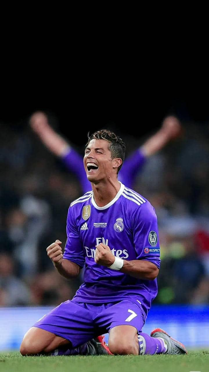 Hình nền Ronaldo ăn mừng