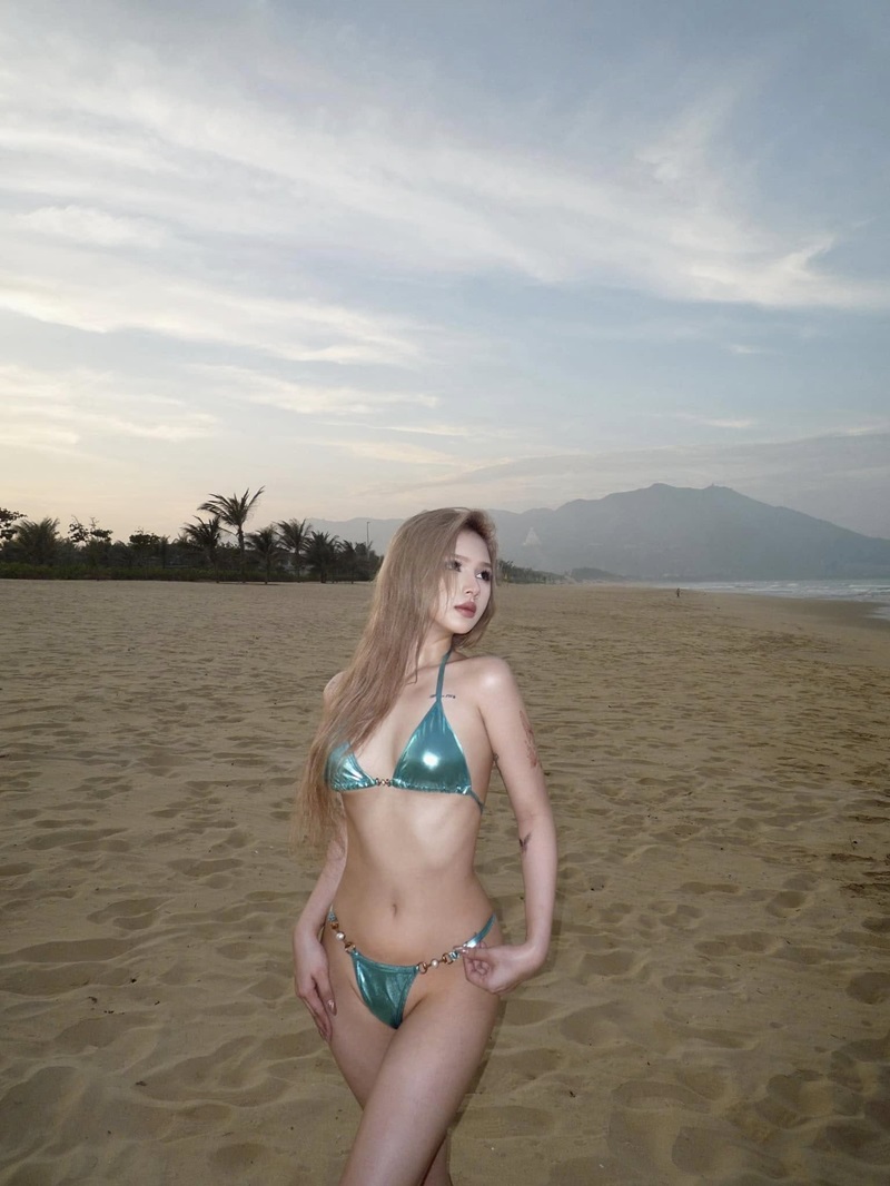 gái đẹp mặc bikini