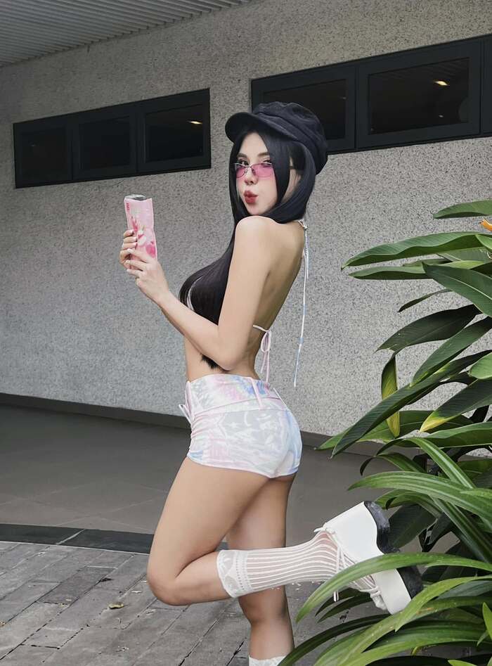 hình ảnh mai dora