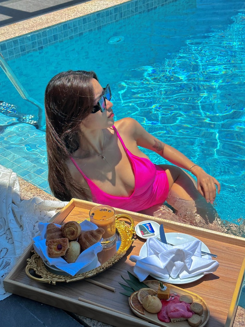 hình quyên qui ảnh bikini