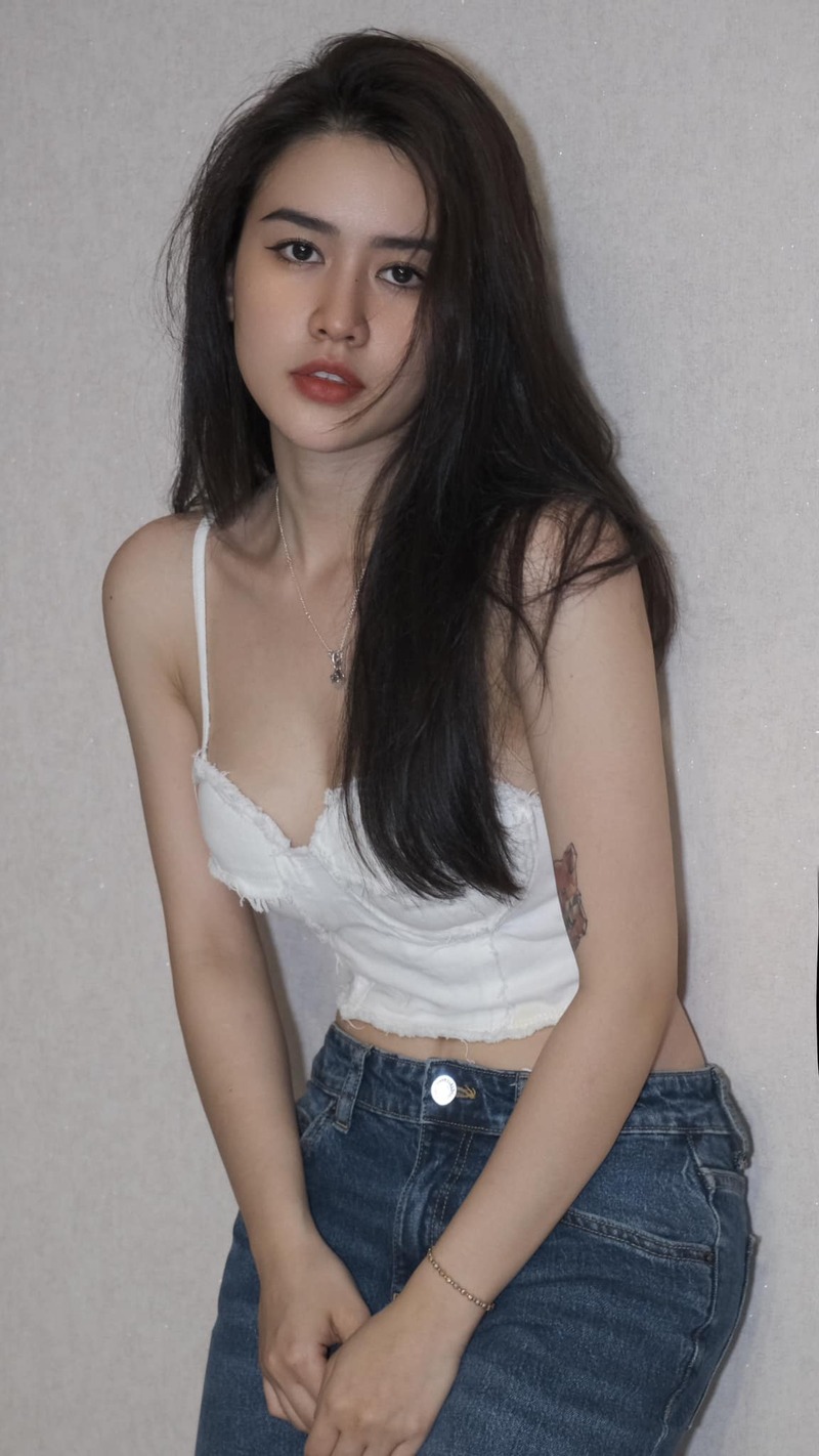 quyên qui sexy ảnh