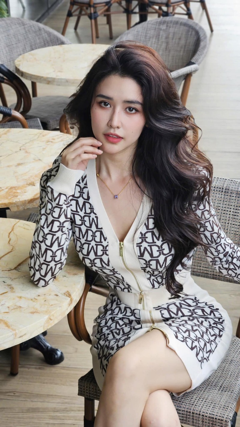 quyên qui sexy